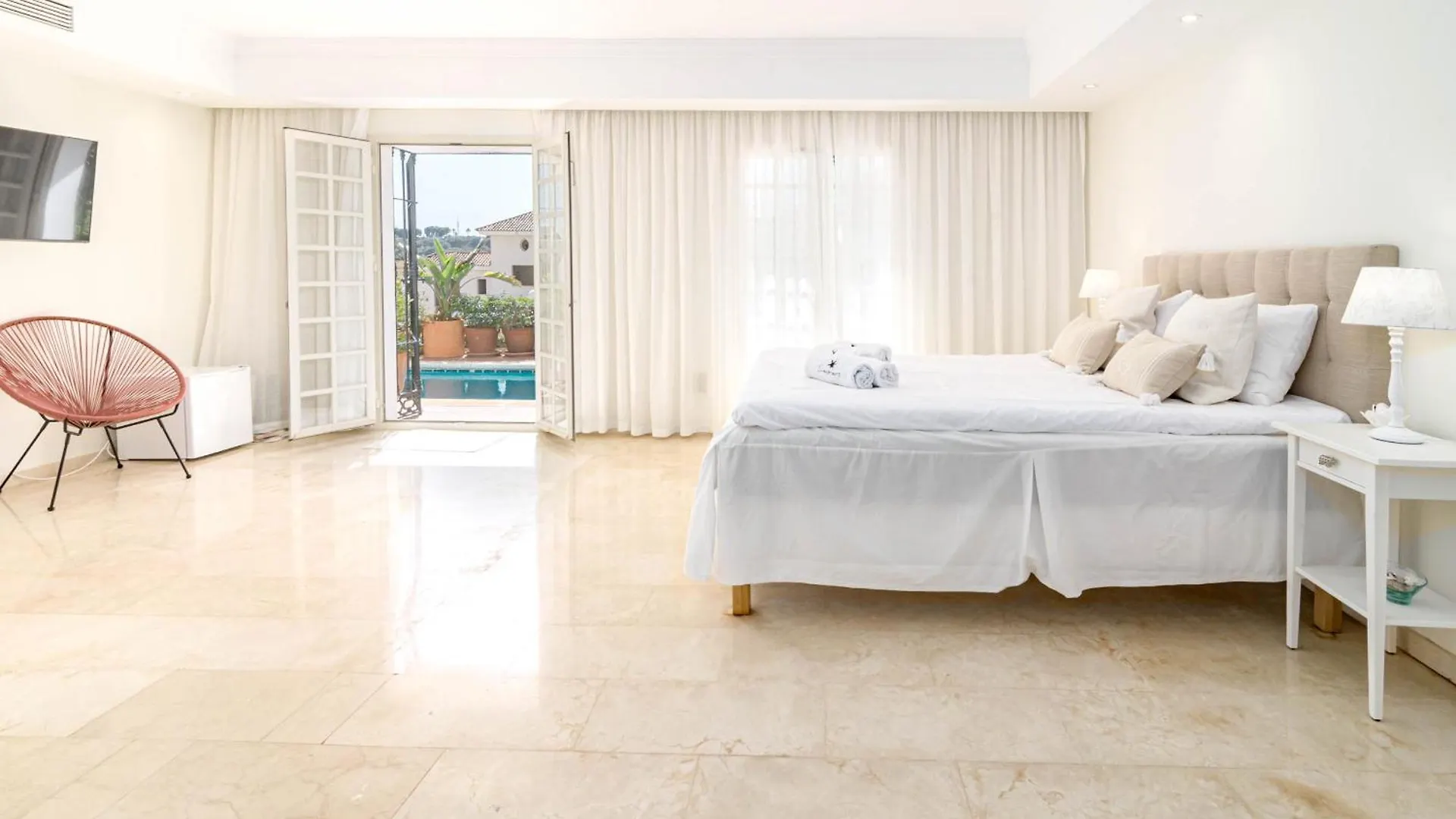 Villa Aloha Pueblo 149 Marbella 0*,  España